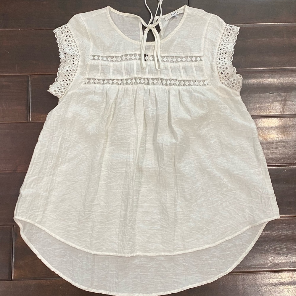 Cute pre loved top!
